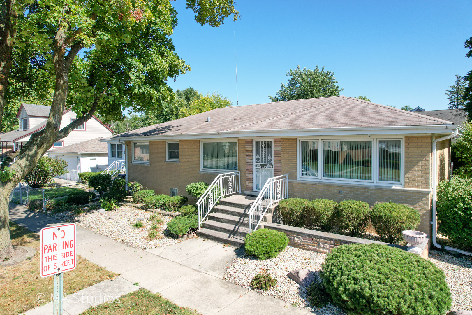 8636 40th Street, Lyons, IL