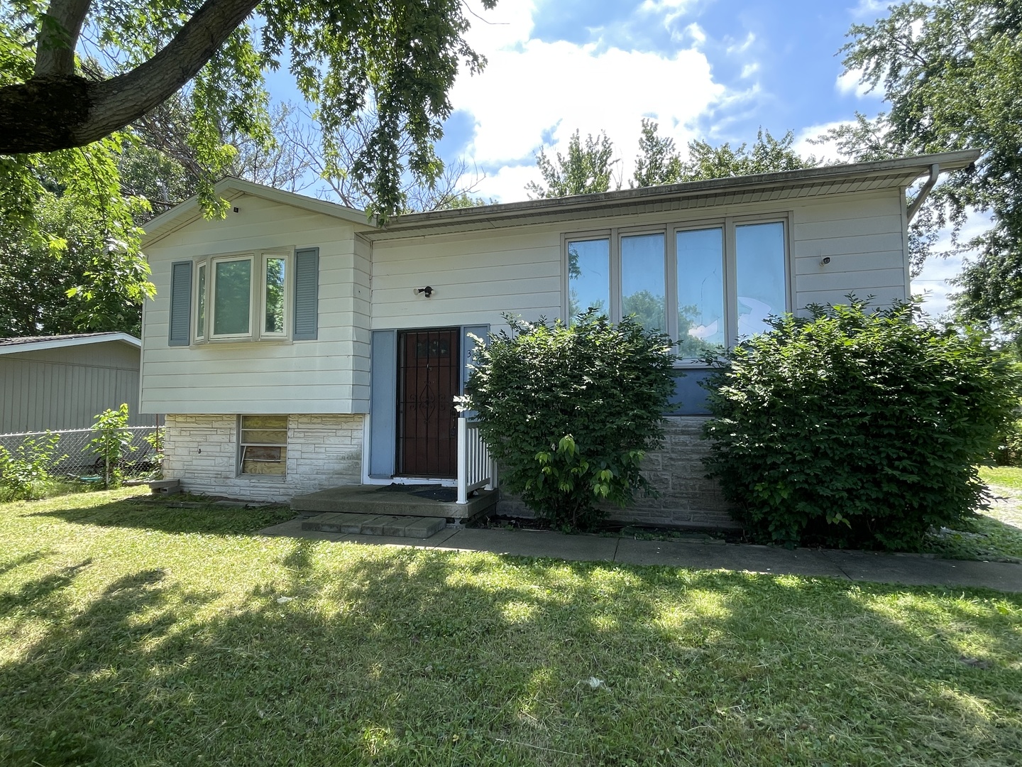 3265 Robin Drive, Decatur, IL