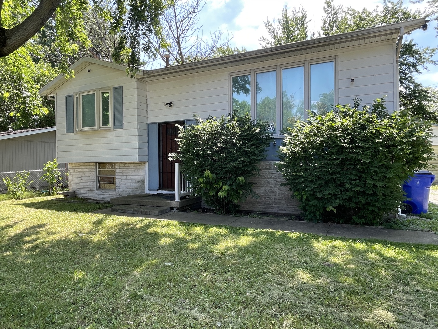 3265 Robin Drive, Decatur, IL