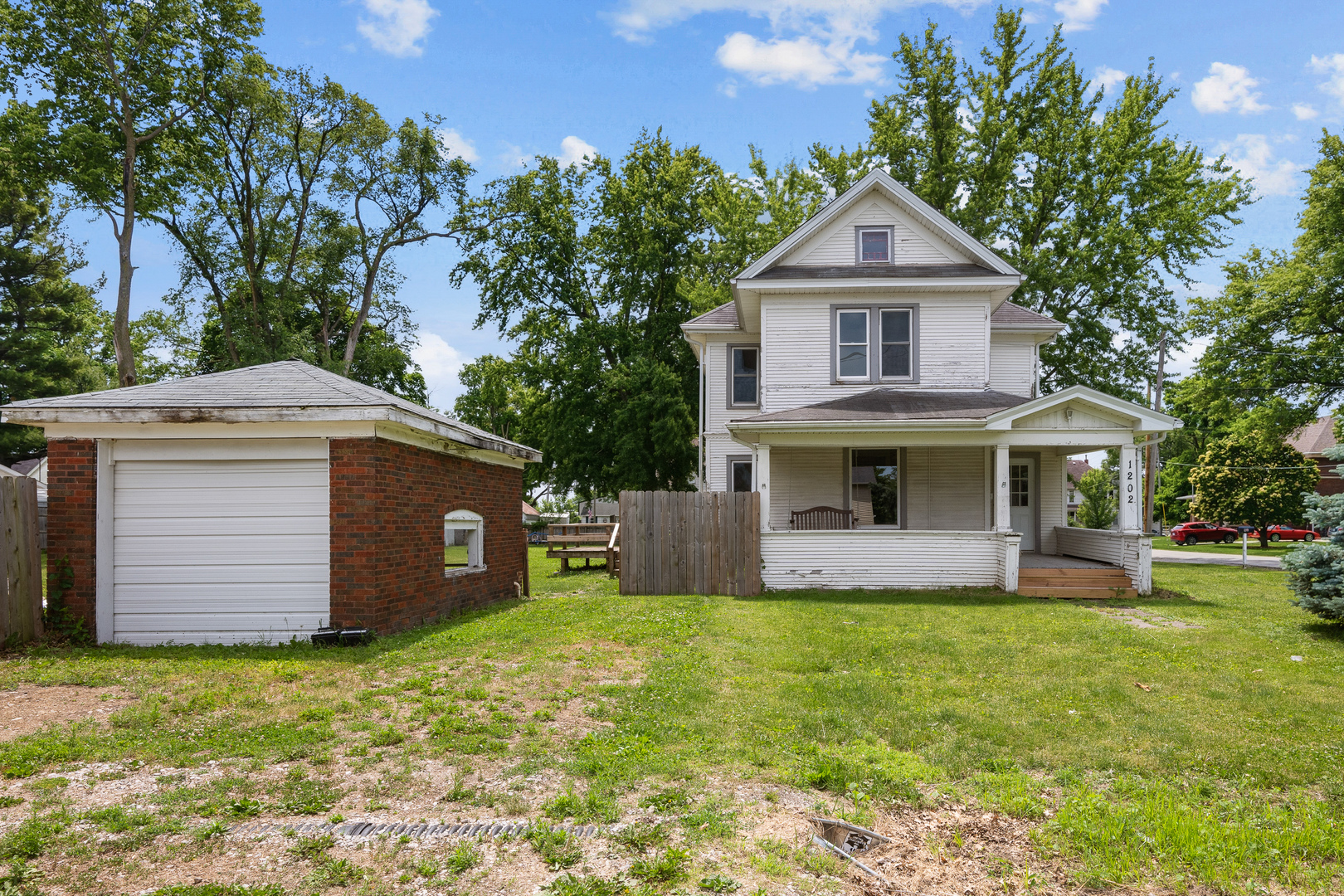1202 20th Avenue, Viola, IL