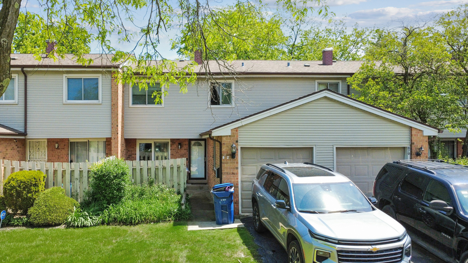 872 Greenbriar Lane, University Park, IL