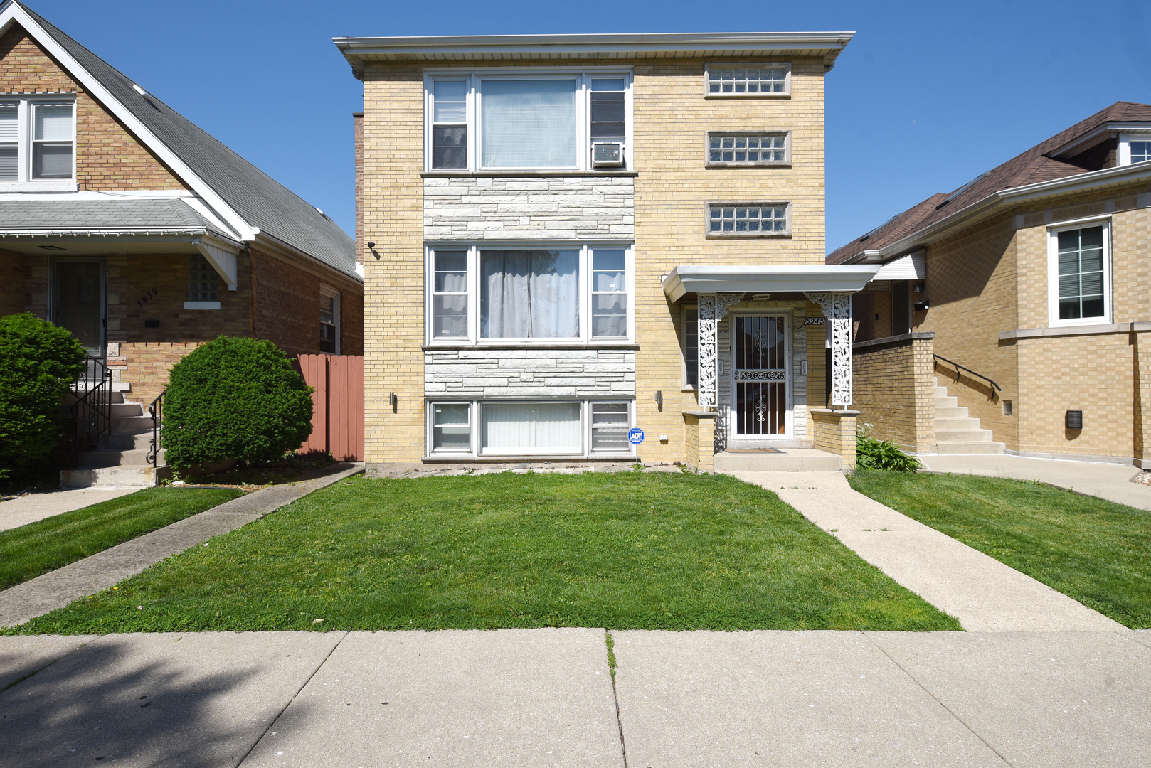 5948 S Karlov Avenue, Chicago, IL