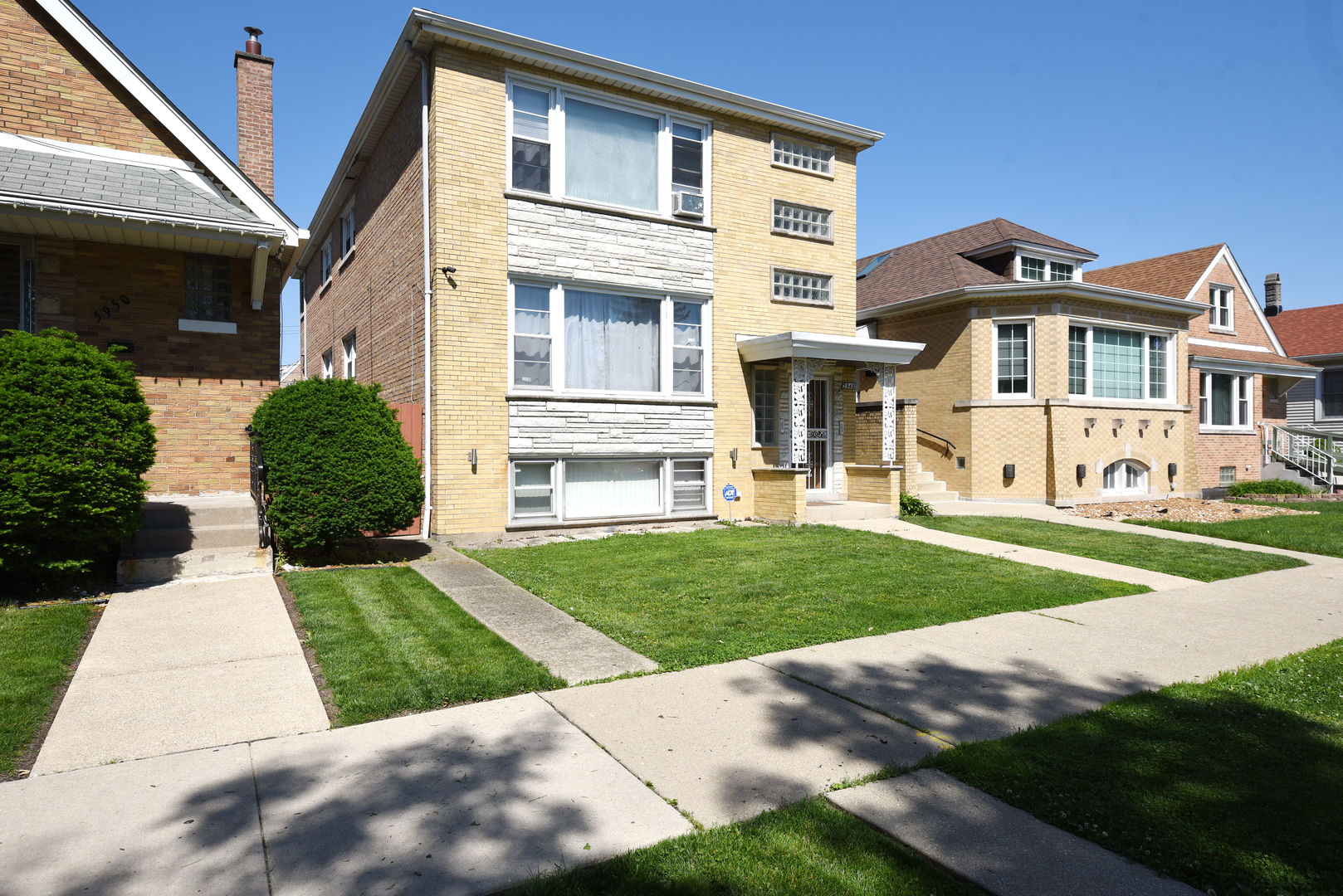 5948 S Karlov Avenue, Chicago, IL