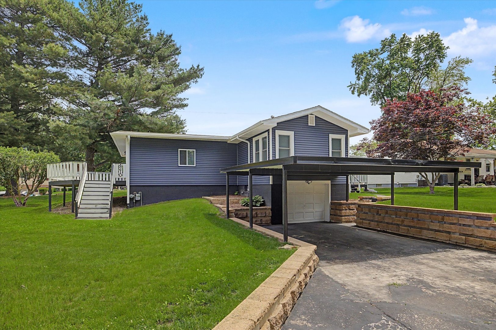 4210 E Park Lane, Decatur, IL