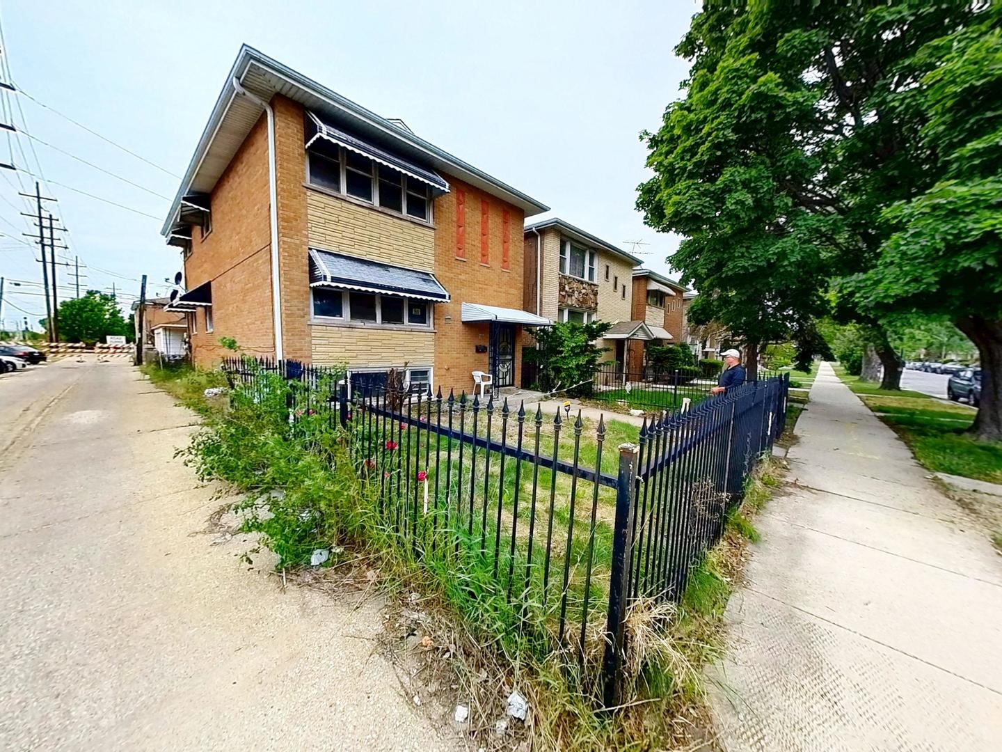 7448 S Maplewood Avenue, Chicago, IL