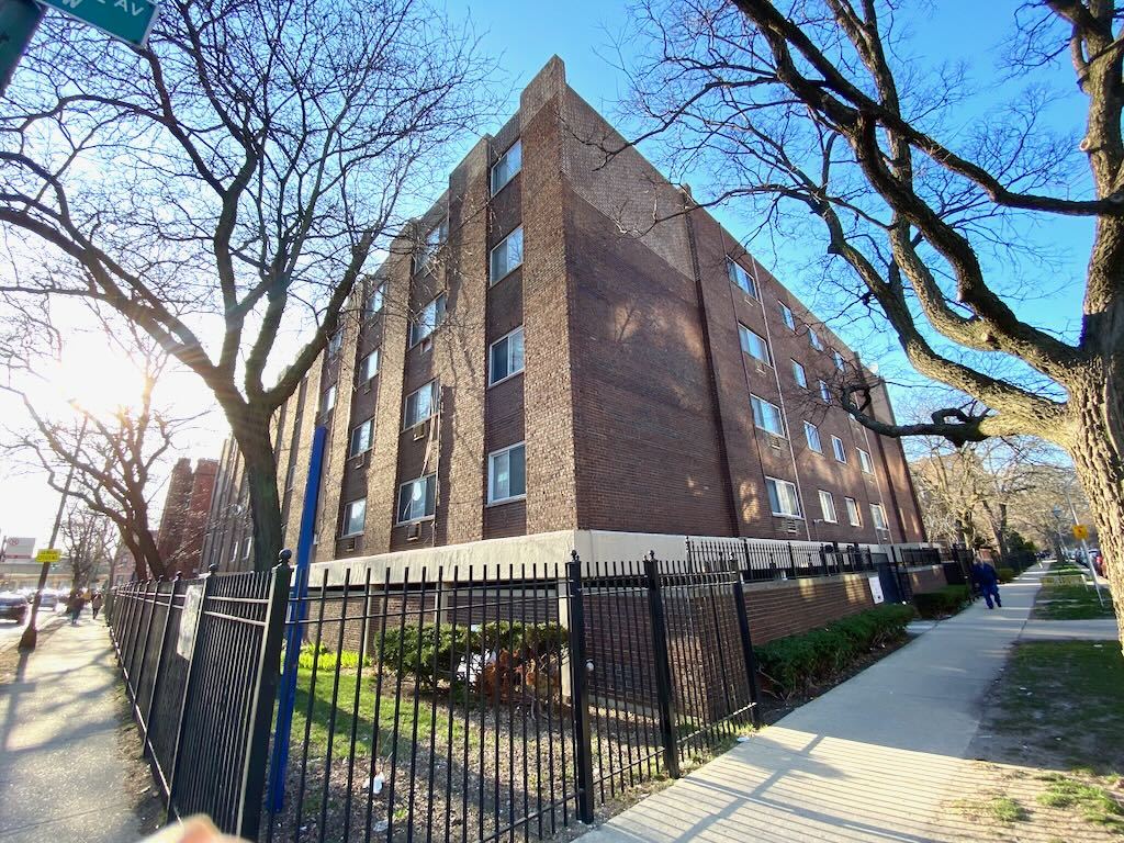 1040 W HOLLYWOOD Avenue #322, Chicago, IL
