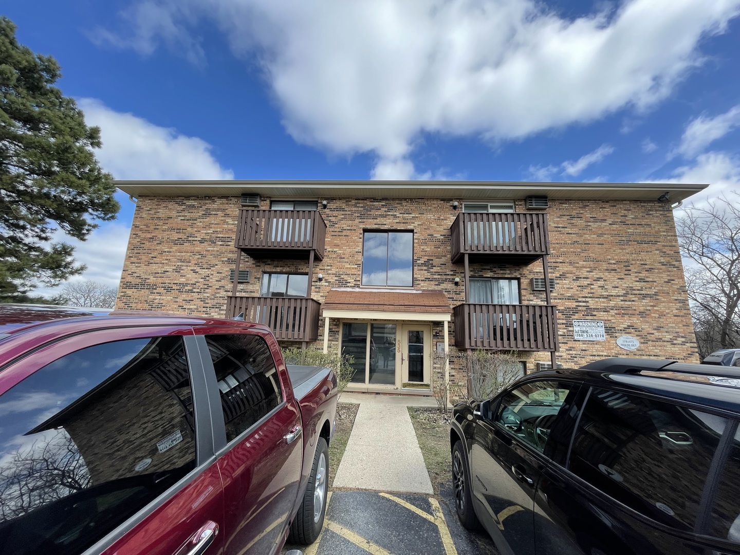 535 Brookside Drive #A, Westmont, IL