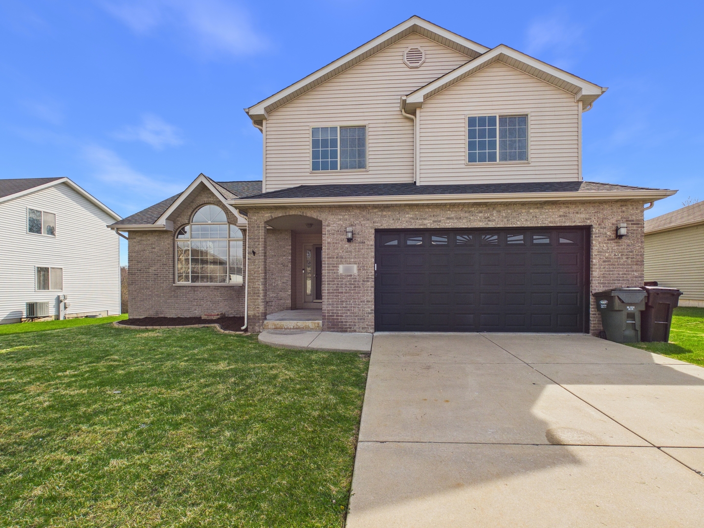 695 Cassandra Lane, University Park, IL