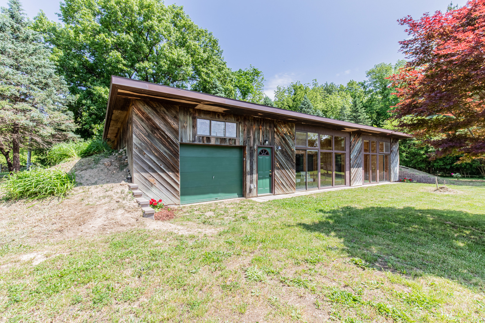 8076 White Oak Road, Magnolia, IL