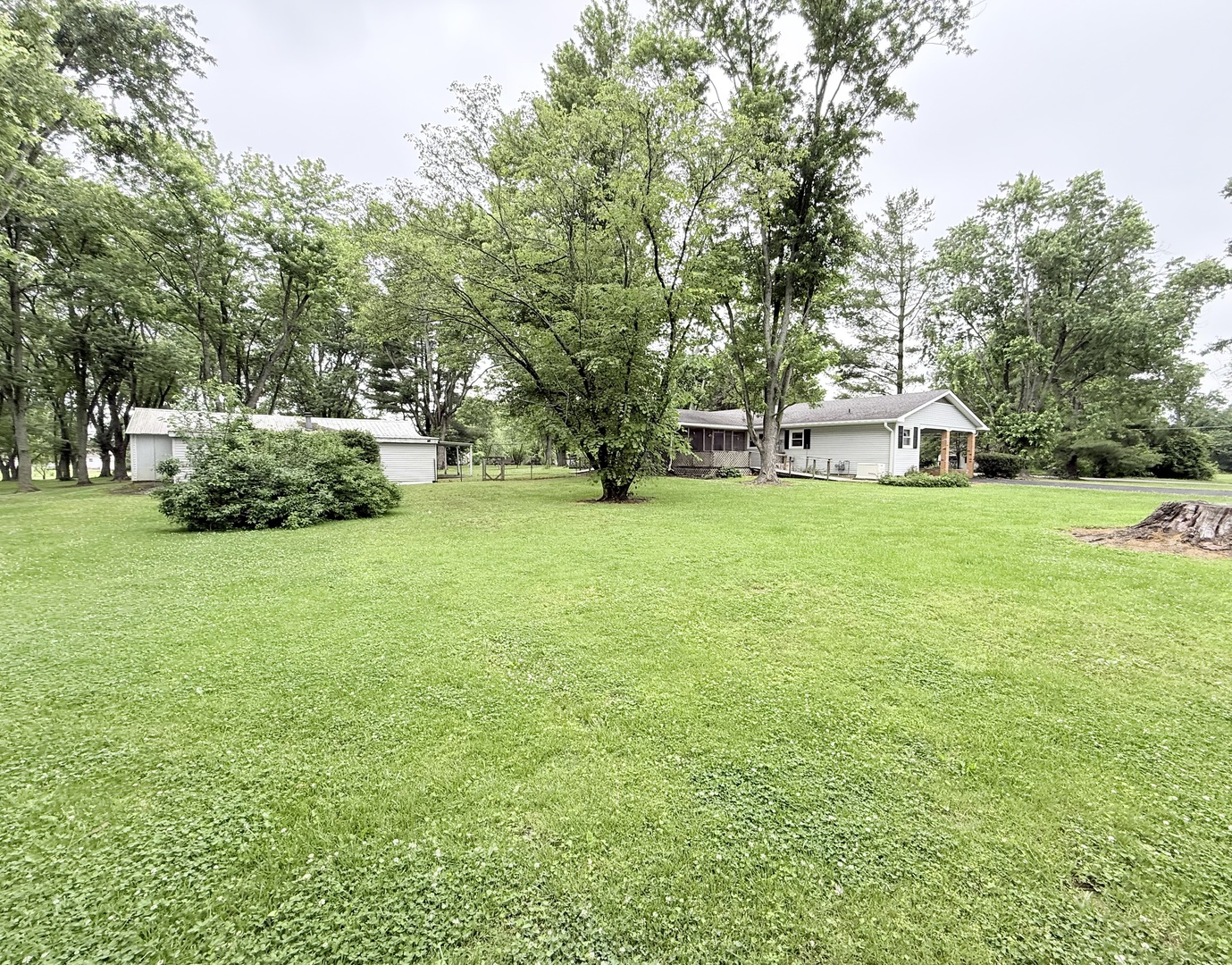 100 Magnolia Street, Harrisburg, IL