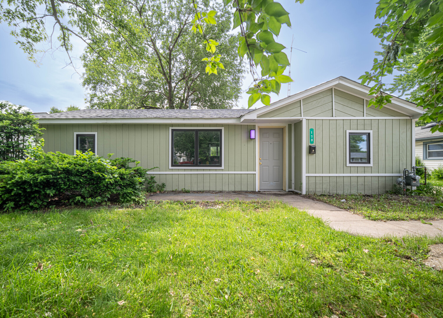 179 N Levasseur Avenue, Bourbonnais, IL