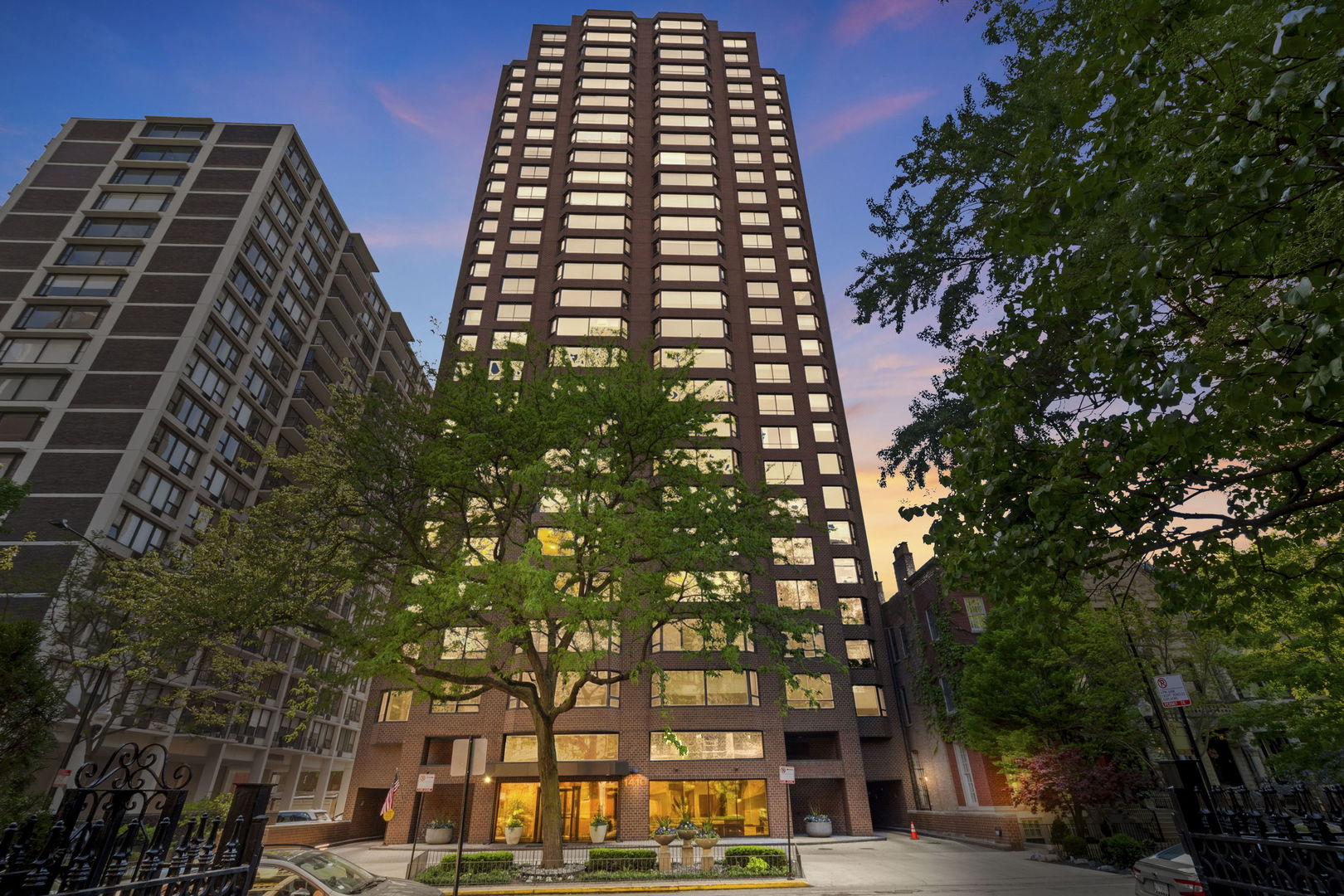1410 N State Parkway #22B, Chicago, IL