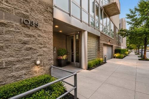 1035 W HURON Street #504, Chicago, IL