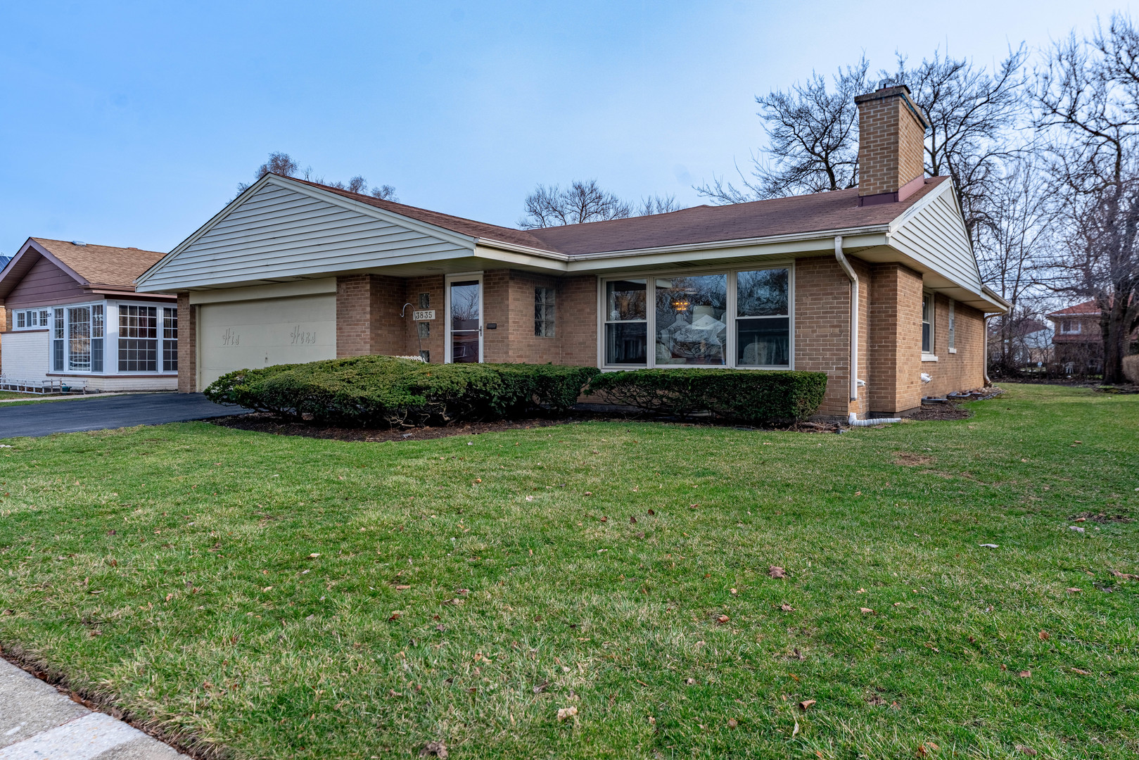 3835 W Jarlath Street, Lincolnwood, IL