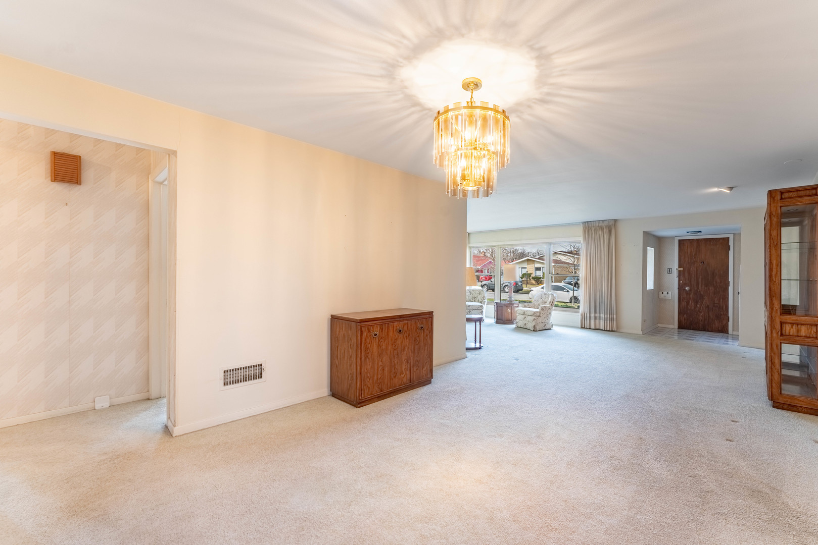 3835 W Jarlath Street, Lincolnwood, IL