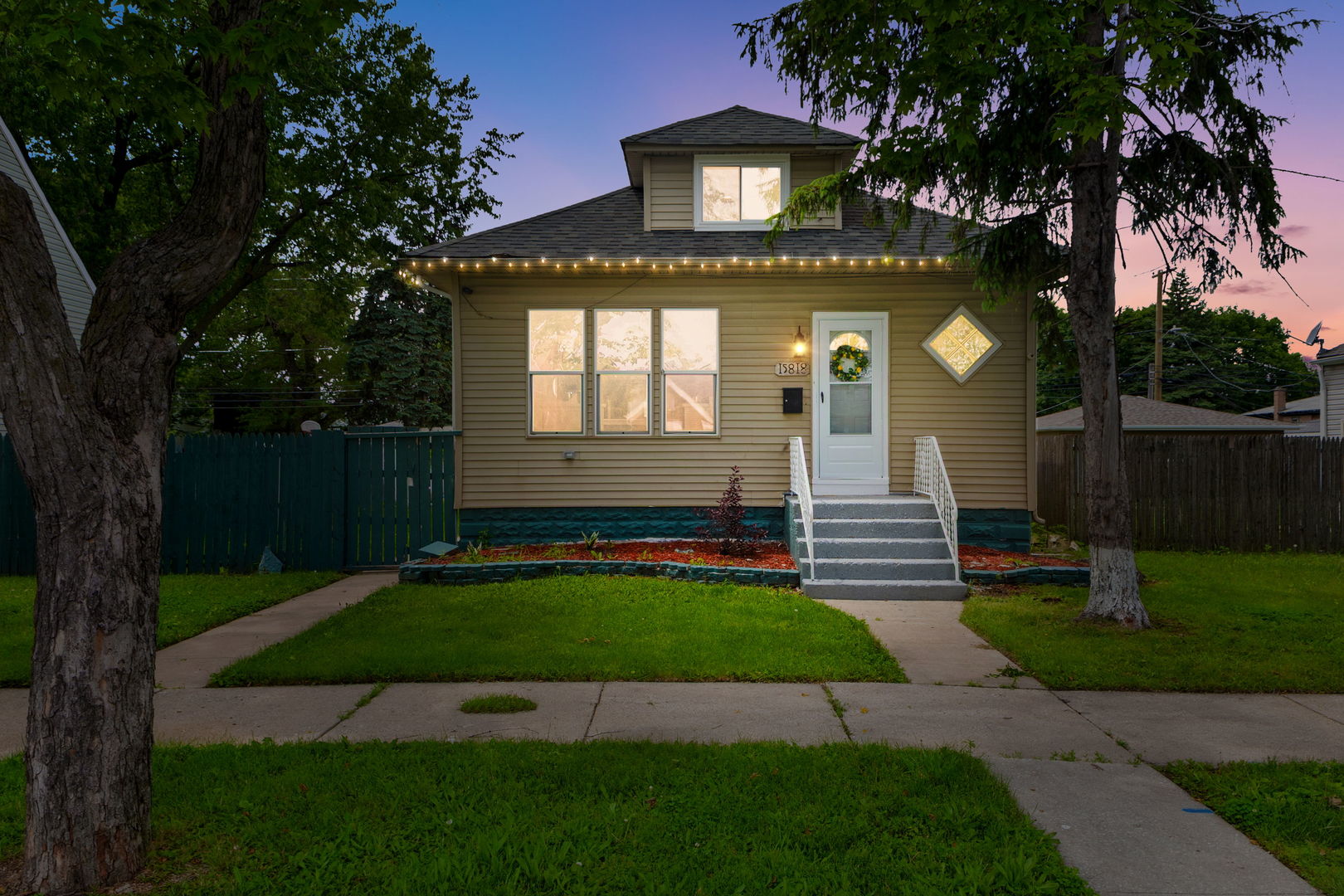15818 Willard Avenue, Harvey, IL