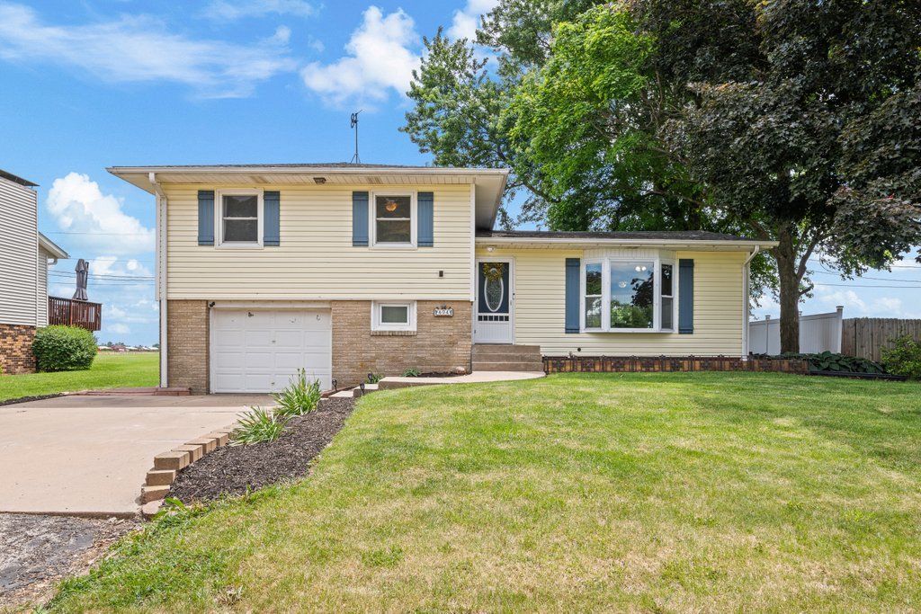604 3rd Street, Sherrard, IL