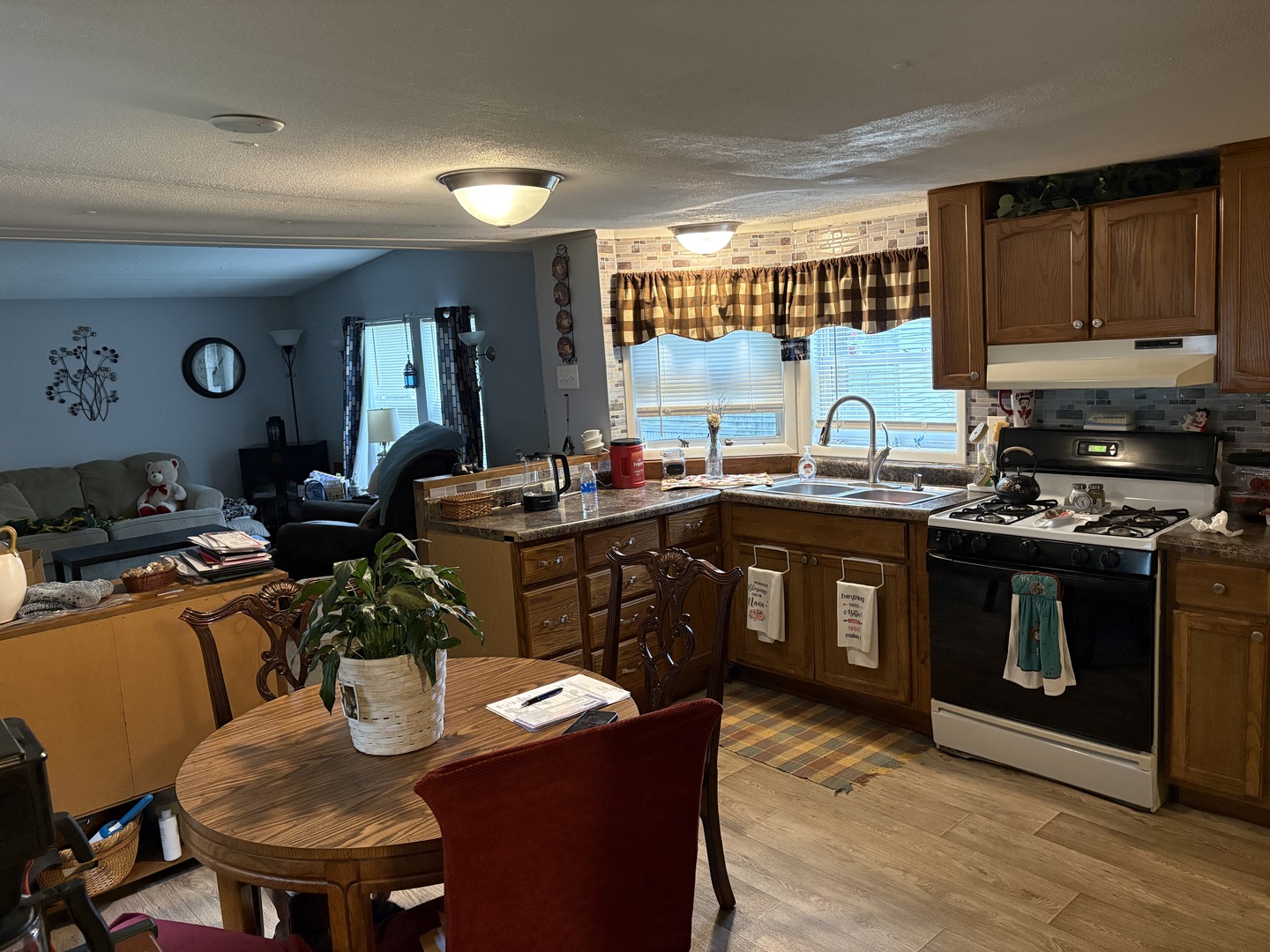 4536 Harris Drive, Poplar Grove, IL