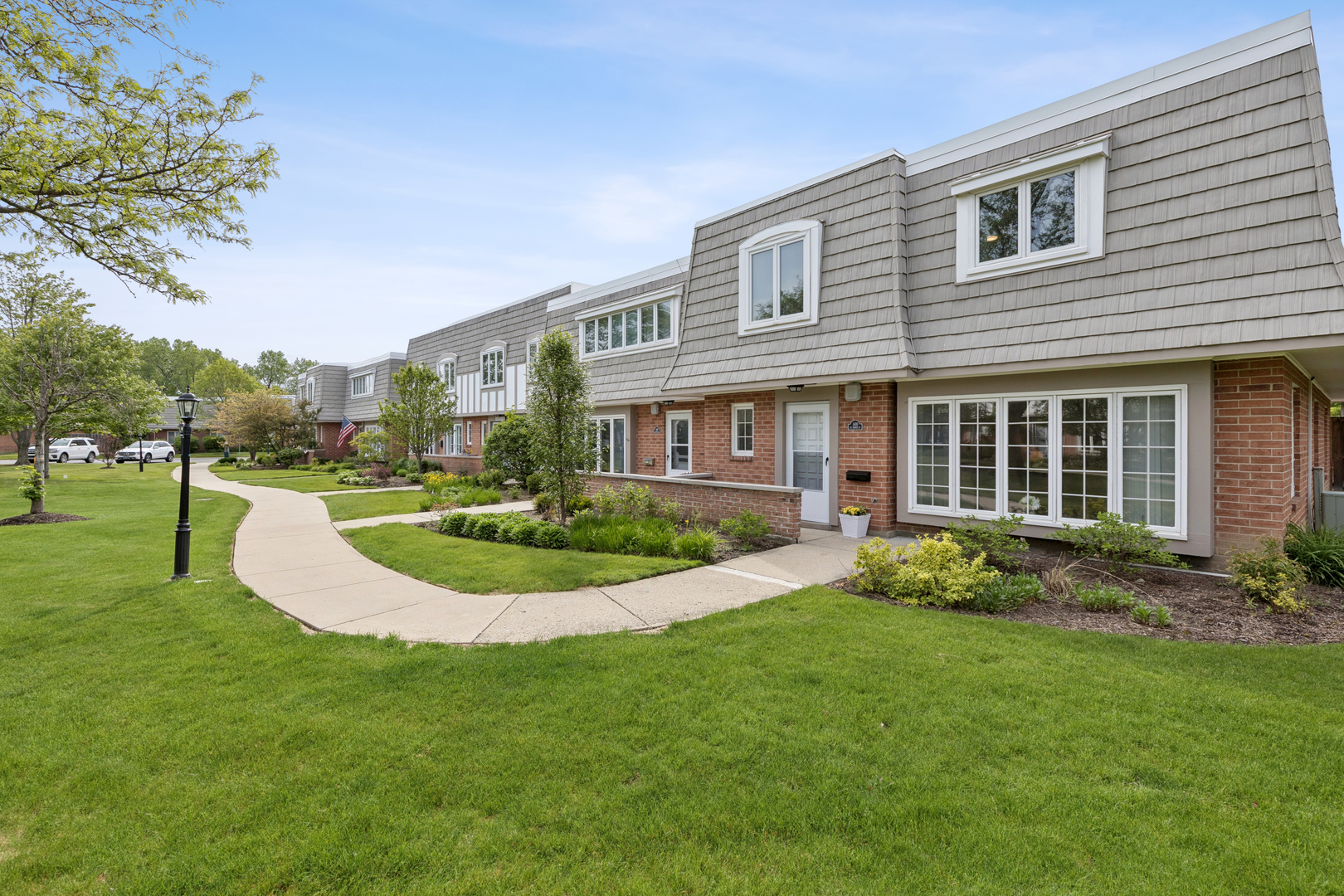 1470 Saint Tropez Court, Highland Park, IL