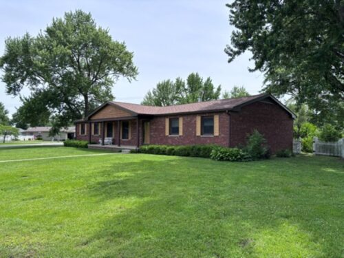 742 Shadwell Street, Flora, IL