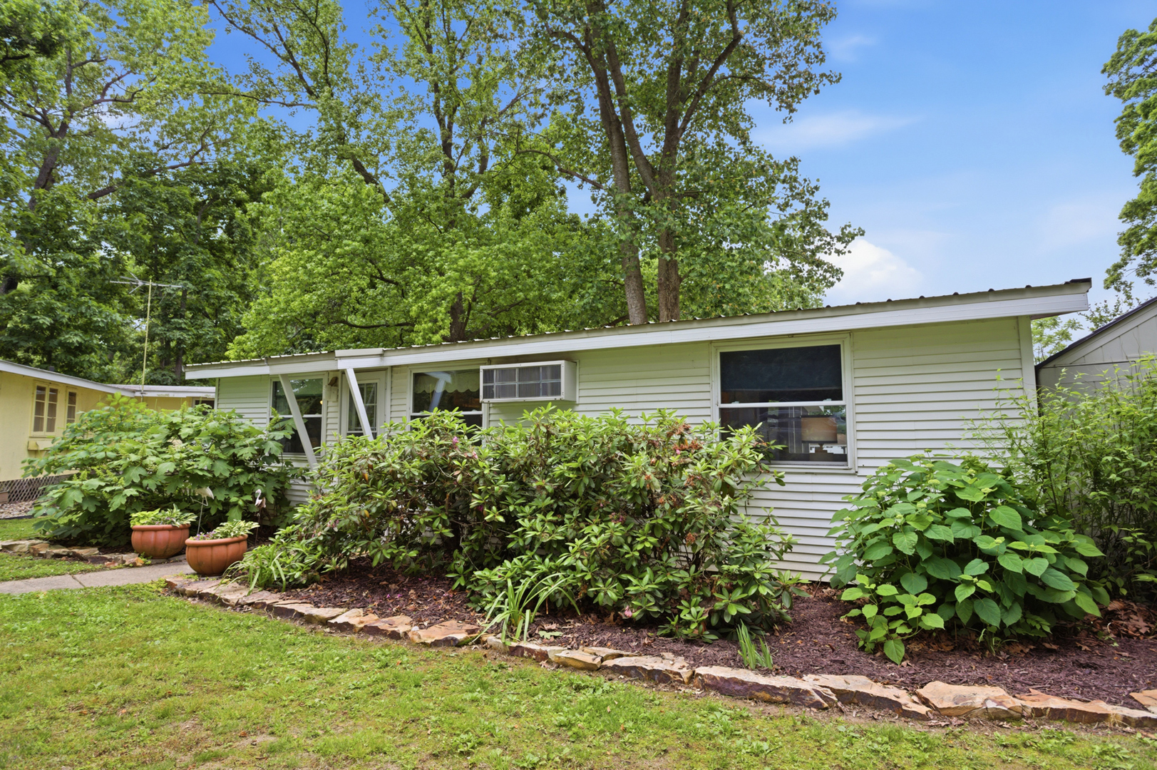 108 Shorts Drive, Neoga, IL