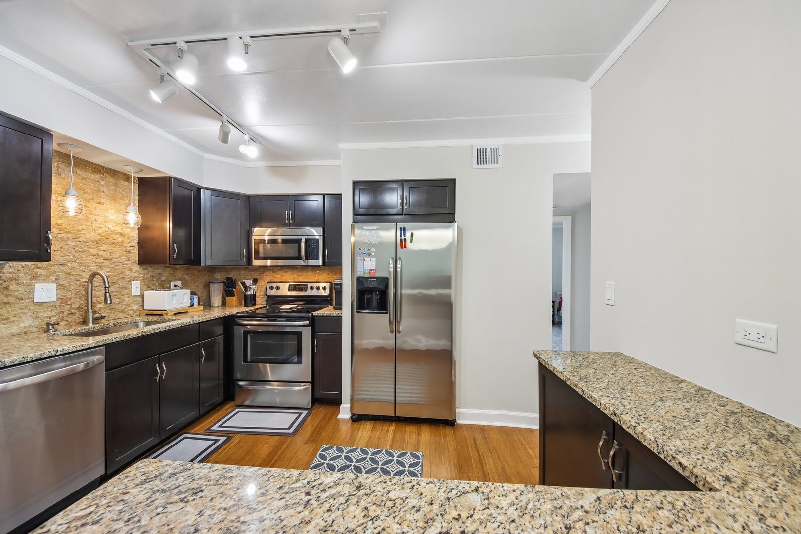6330 Lincoln Avenue #3C, Morton Grove, IL