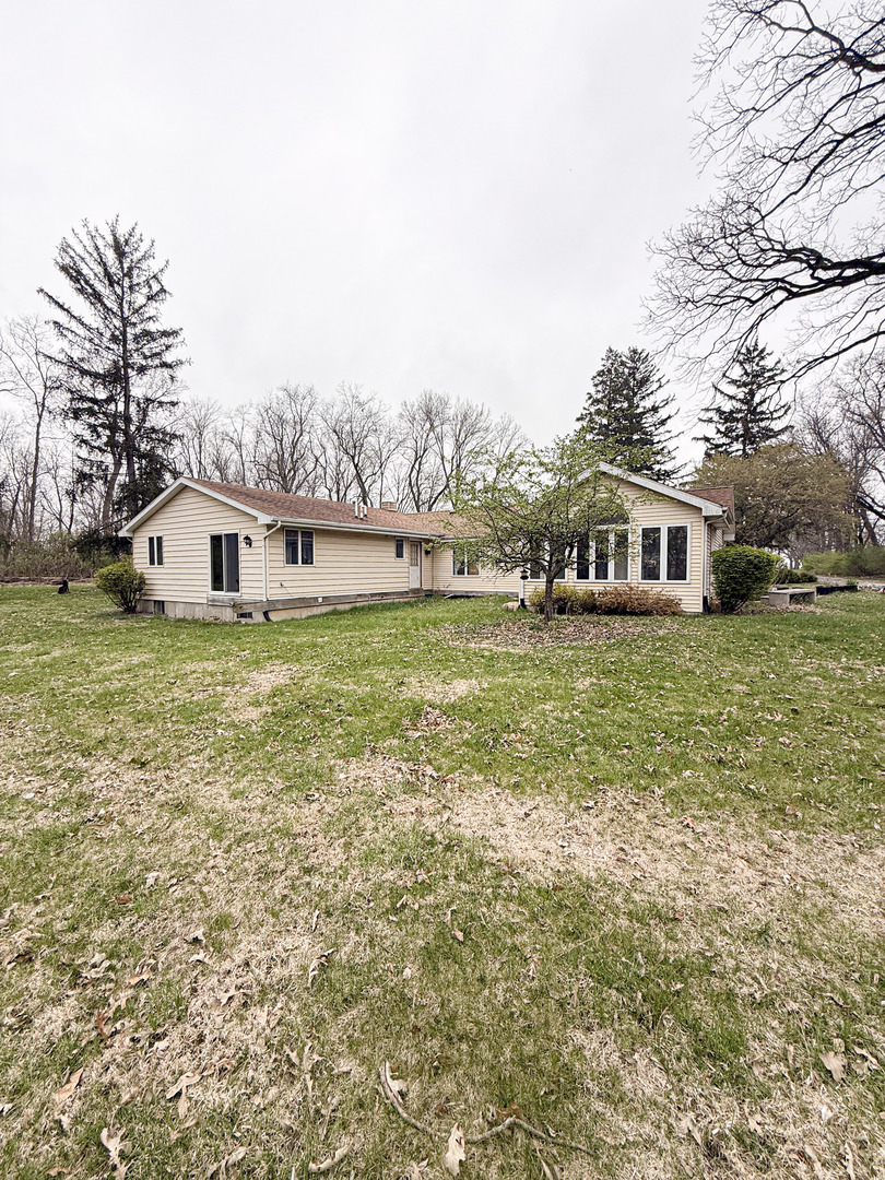 1599 E 2700 NORTH Road, Clifton, IL