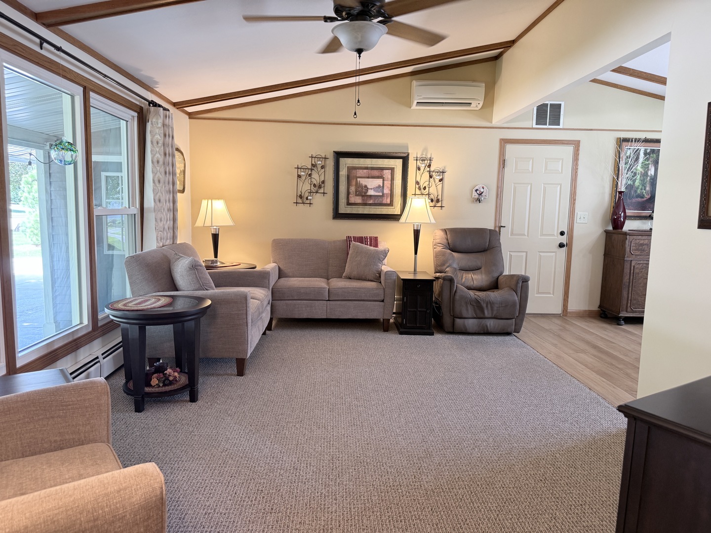 617 S Linn Street, Shannon, IL