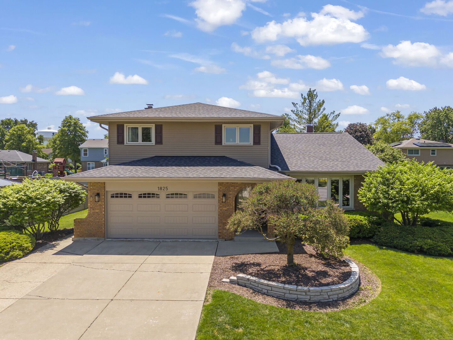 1825 Northbridge Place, Downers Grove, IL