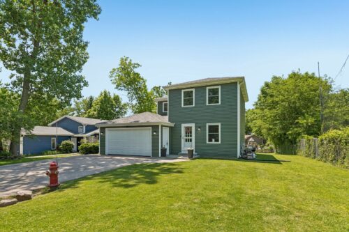 826 Elm Avenue, Round Lake Park, IL