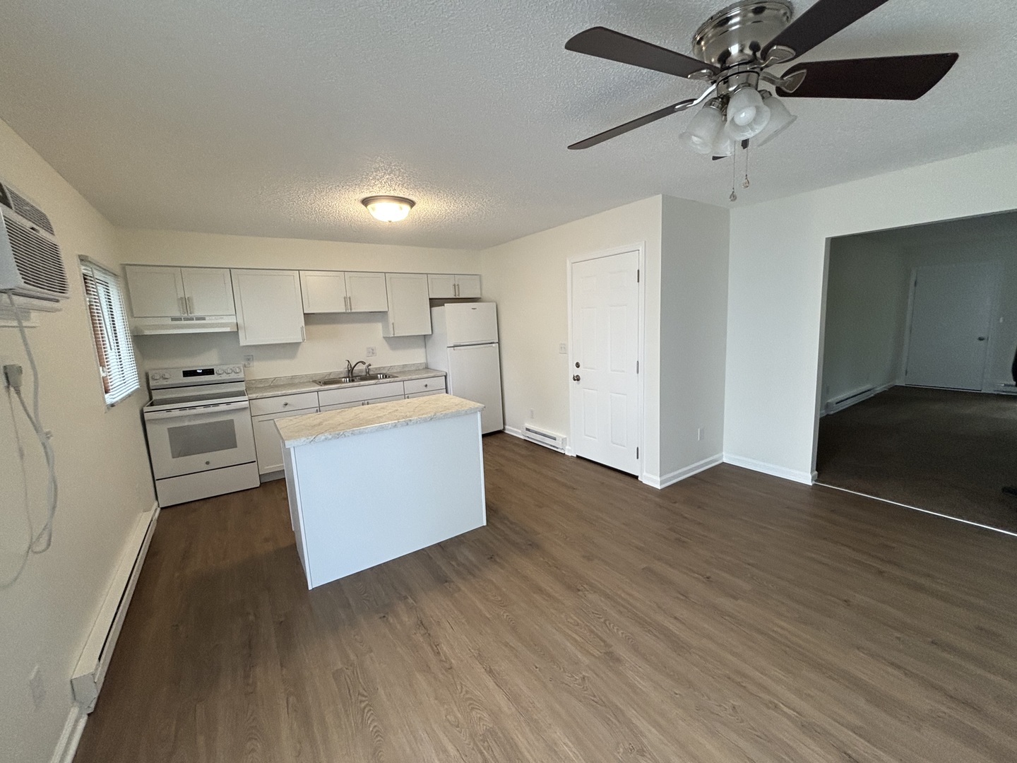 207 King Street #207, Cortland, IL