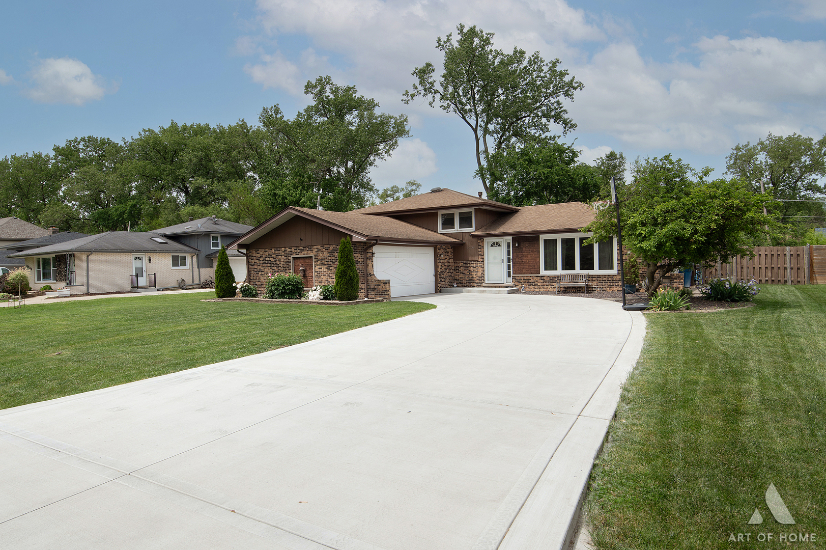10136 Charles Avenue, Palos Hills, IL