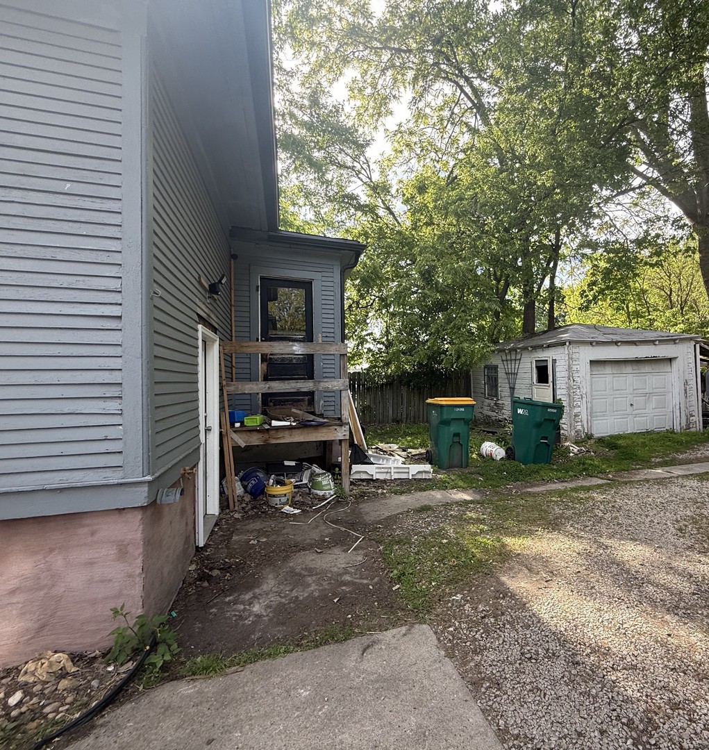 811 E Knox Street, Galesburg, IL