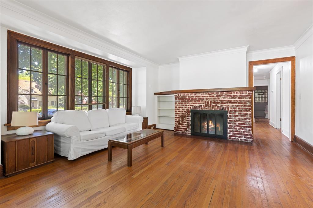 1206 Harlem Boulevard, Rockford, IL
