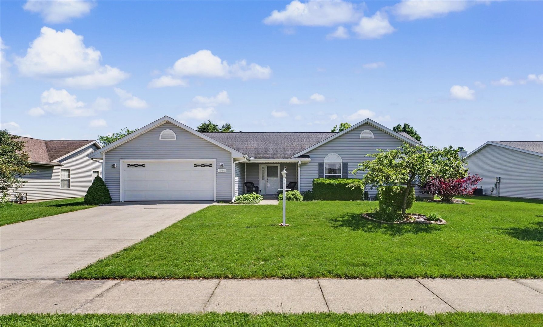 1507 E Grand Avenue, St. Joseph, IL