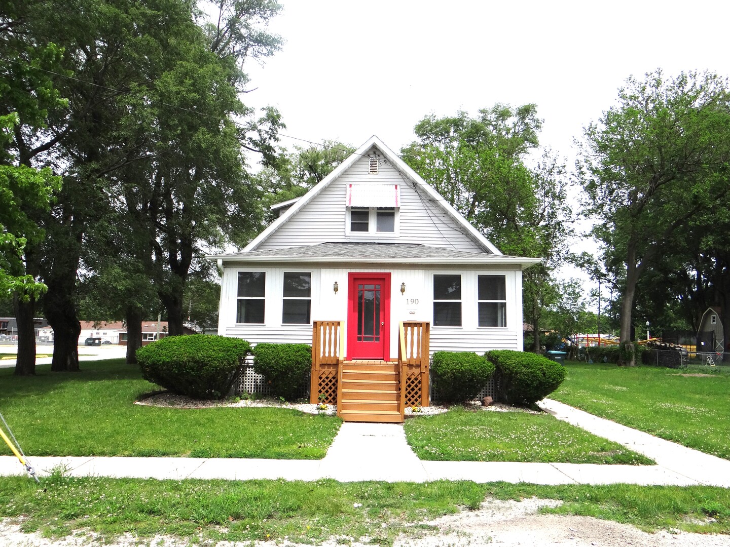 190 W Maple Street, Coal City, IL