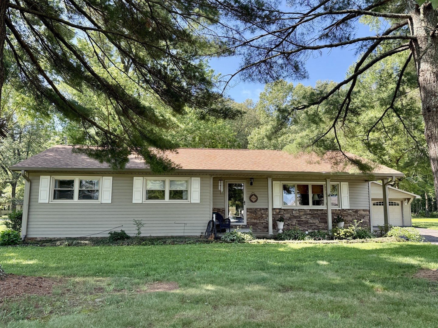 956 Country Club Road, Metropolis, IL