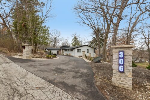 306 Woodlock Street, Ingleside, IL