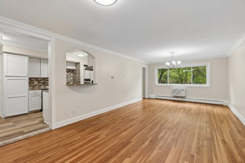 718 Dempster Street #G106, Mount Prospect, IL