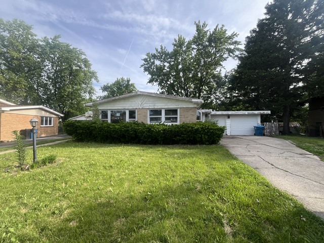 81 E ARQUILLA Drive, Chicago Heights, IL