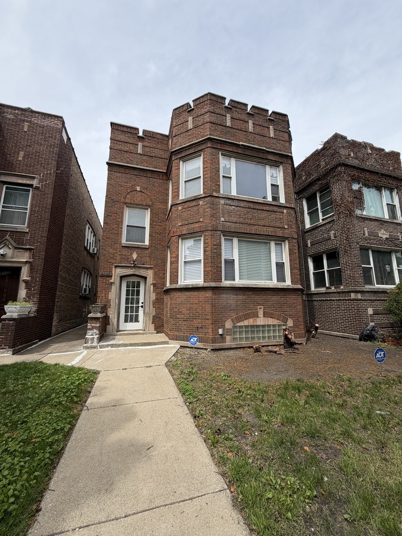8040 S Rhodes Avenue #1, Chicago, IL