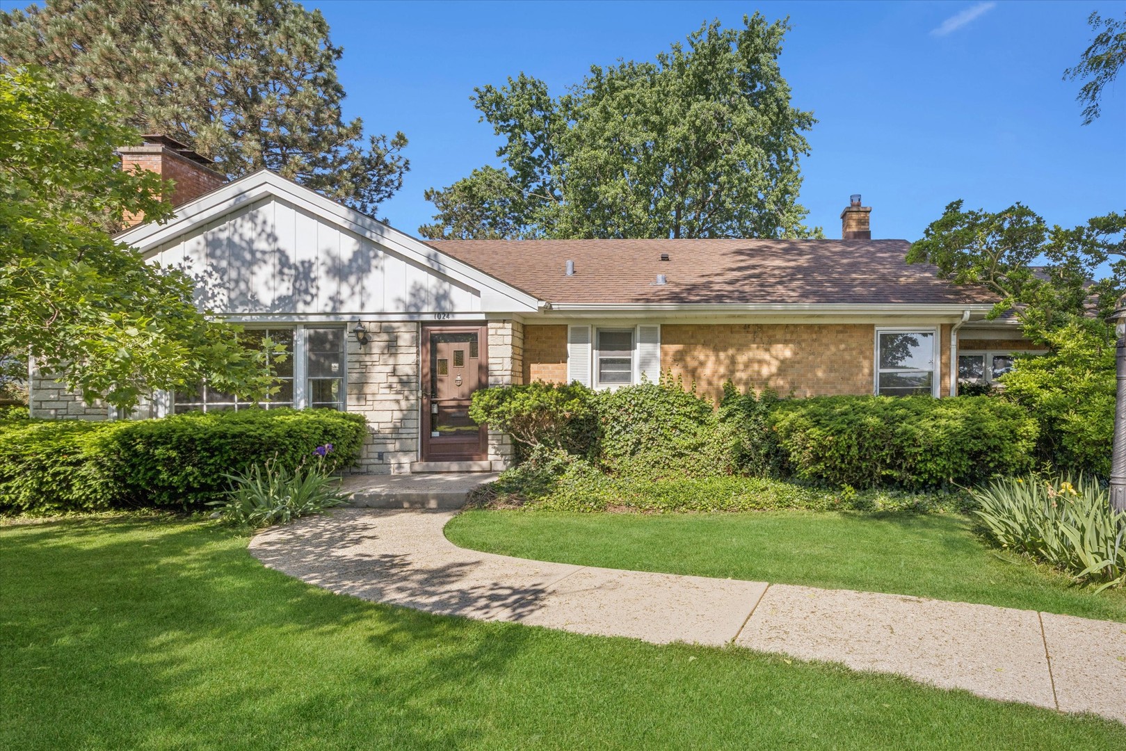1024 S Spring Avenue, La Grange, IL