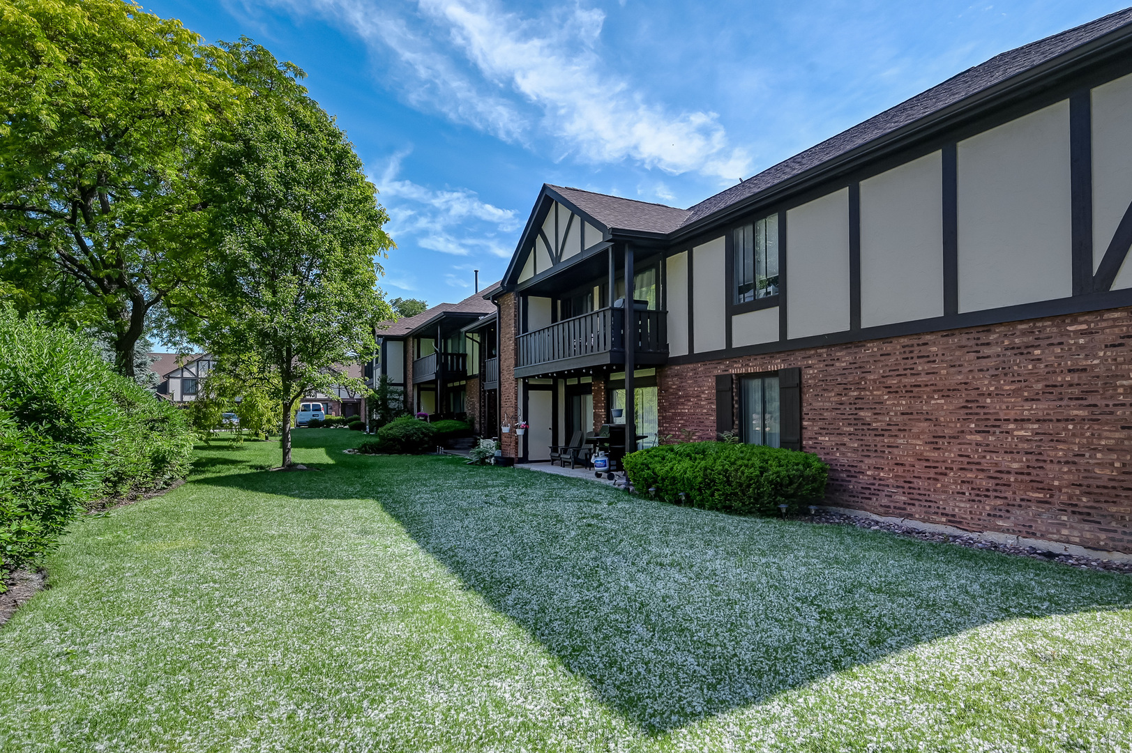 11212 Cottonwood Drive #23B, Palos Hills, IL
