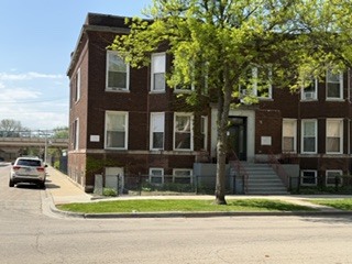 2833 W Walnut Street, Chicago, IL