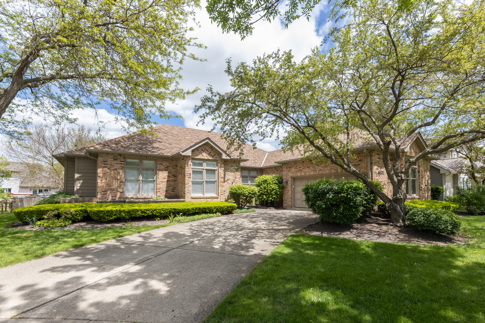 1437 Ambleside Circle, Naperville, IL