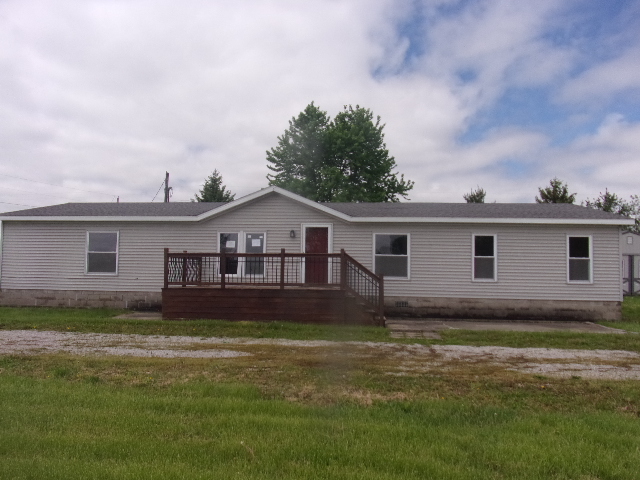 854 County Highway 12, Tower Hill, IL