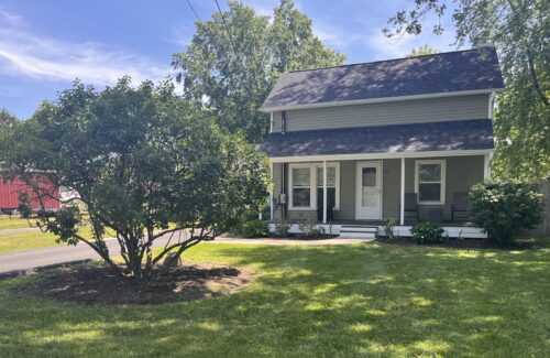 11 Cross Street, Bristol, IL