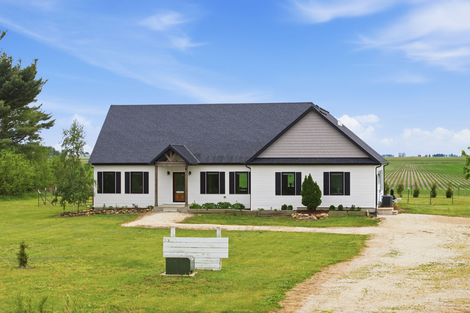 10438 W 1000S Road, Bonfield, IL
