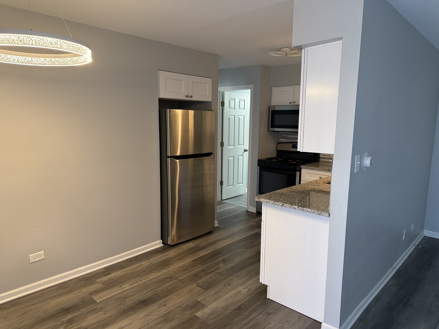 110 W 66th Street #3, Westmont, IL