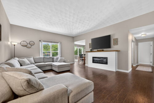 14045 Tallgrass Trail, Poplar Grove, IL